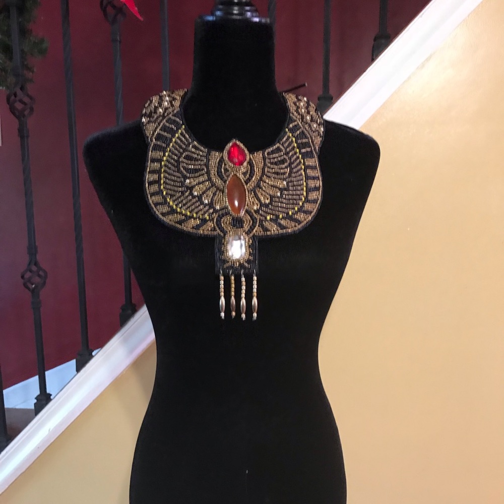 Beaded necklace
